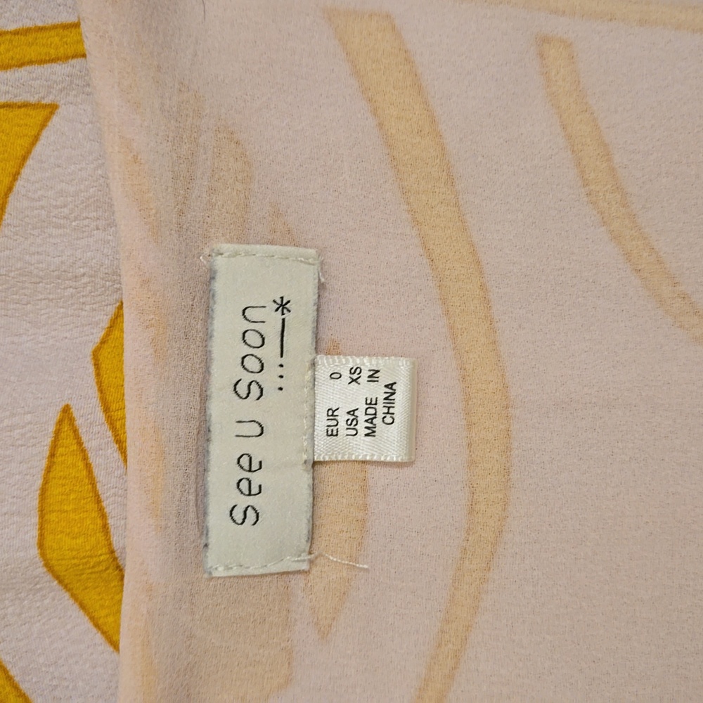 See U Soon brand tropical leaf pattern tiered dress in a pale pink and yellow - Picture 6 of 7